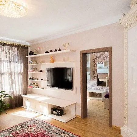 4 Bedroom With Parking *