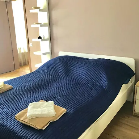 4 Bedroom With Parking * Ρίγα