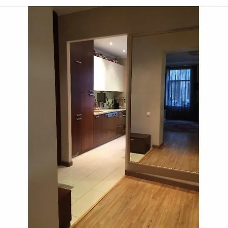 4 Bedroom With Parking דירה