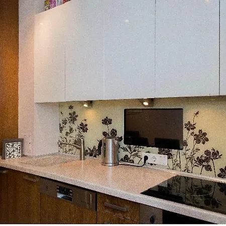 4 Bedroom With Parking Ρίγα